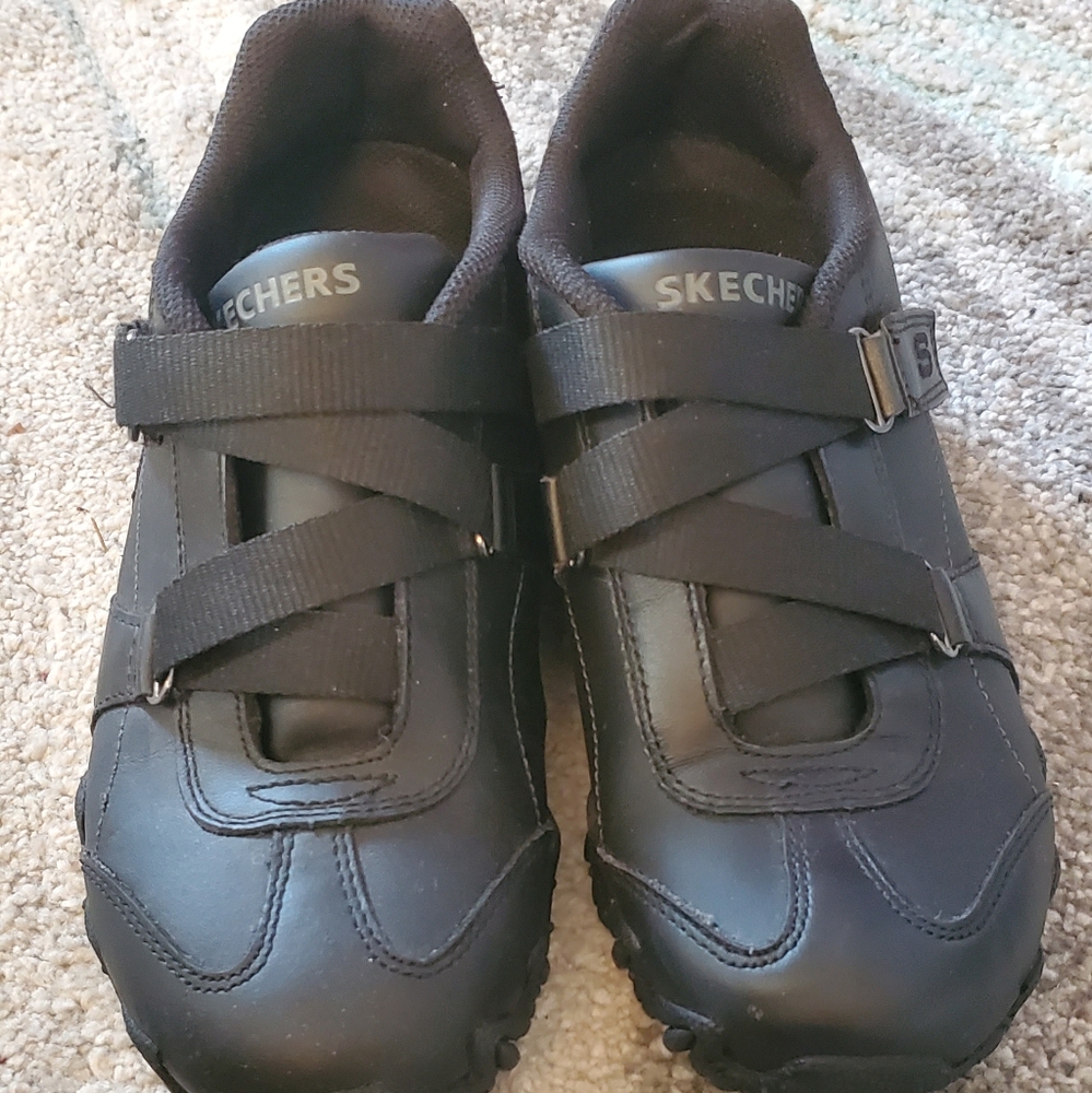 Skechers slip resistant work shoes